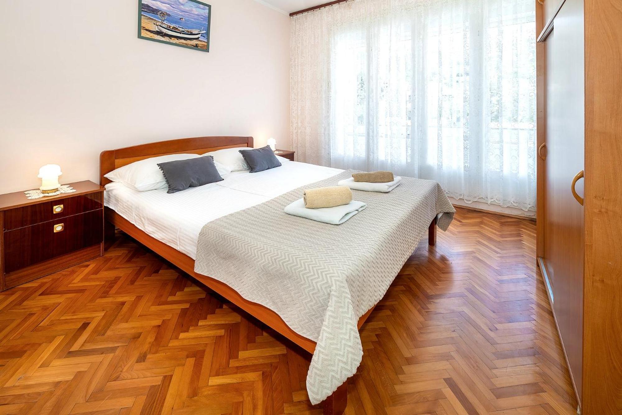 Apartments Nada & Ivan With Terrace Baska  Exterior photo